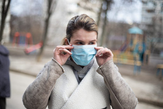 Neutrališite promene na koži izazvane nošenjem maske